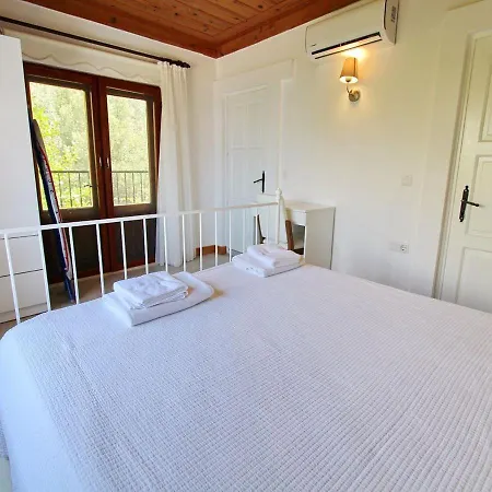 Castle, Sea View, 3 Bedroom, Private Pool, Close To Beach Villa